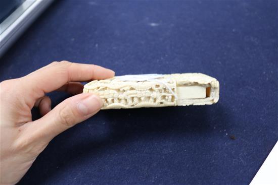 A Cantonese carved ivory calling card case a.f. (small piece missing) 10.5cm